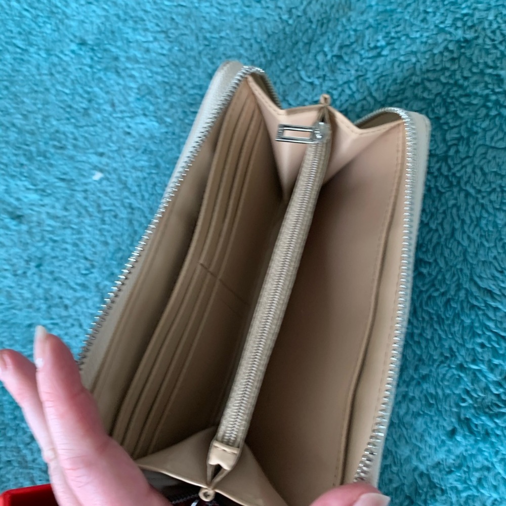 Guess wallet NEW